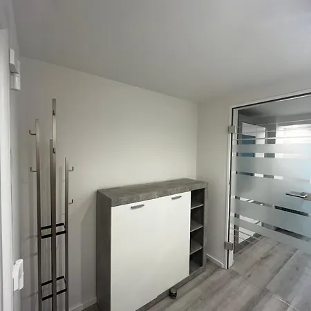 Frisch Renovierte Souterrain Wohnung Rodenbach (Main-Kinzig)