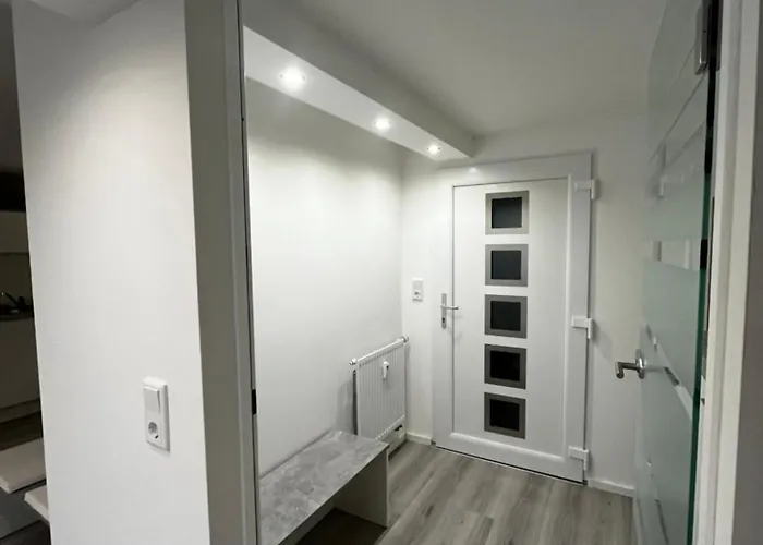 Frisch Renovierte Souterrain